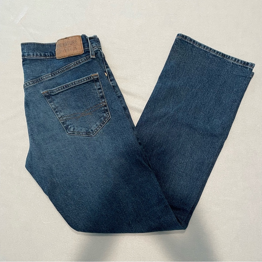 Levi’s Signature Men's Blue Jeans, relaxed,29/30
